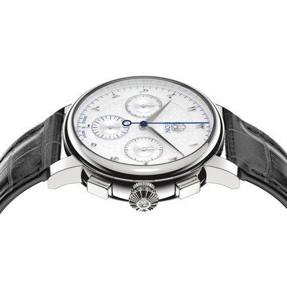 Equinox Product Image Side Tilt Shot Black Strap